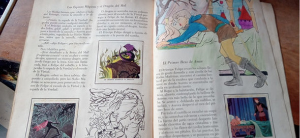 Album De Figuritas Estampas La Bella Durmiente Walt Disney 1