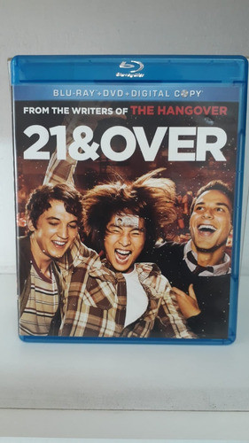 Blu-ray + Dvd -- 21 & Over 0