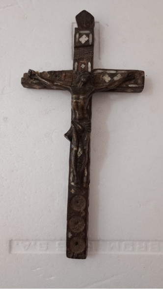 Cruz Antigua De Madera Y Bronce Con Incrustación En Nácar 0