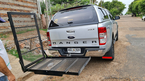 Plataforma Para Vehículos Con Rampa Plegable 1