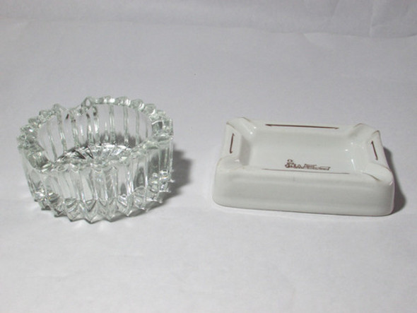 Lote De Cenicero Marca  Dresden Y Cenicero De Vidrio. 1