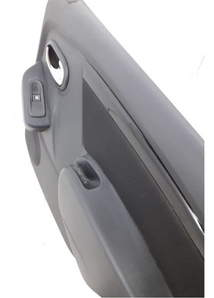 Panel Tapizado Puerta Trasero Derecho Renault Duster 2015 1