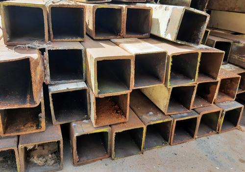 Caño Estructural Cuadrado..60 X 60..esp 2,5 Mm..precio X Mt. 0