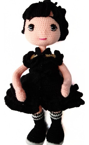 Amigurumi Merlina Adams Con Cambio De Ropa 0