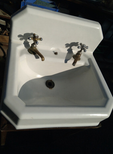 Pileta Para Baño De Fundición Con Griferia 1