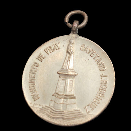 Medalla Monumento A Fray C. J. Rodriguez Año 1903 - 679 0