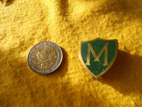 Pin Prendedor Inicial Letra  M  Verde Para Nombre O Apellido 0