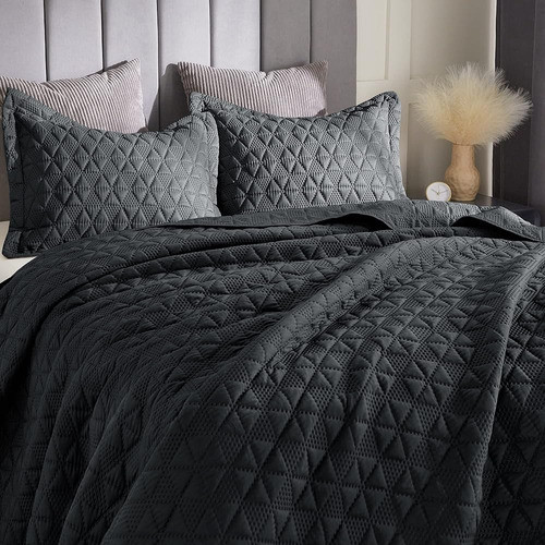 Bedelite Quilt King Size And Shams Bed Set, Black Soft Light 1