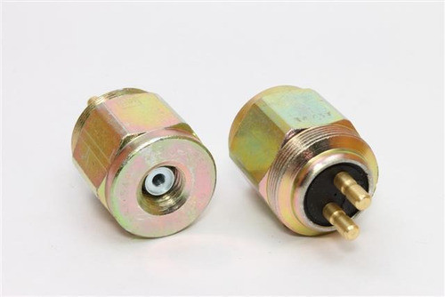 Bulbo De Stop Mecanico M. Benz Omnibus 0