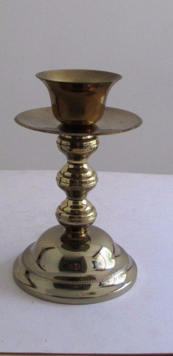 421 - Castiçal Em Latão Da Metalurgica Aurea Com 26 Cm Alt X 1