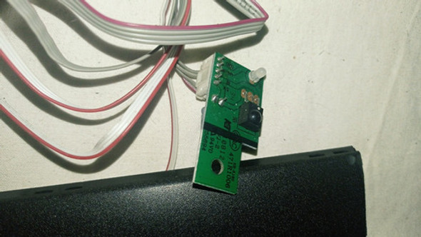 Botonera Y Receptor De Tv Panavox 23l13 1