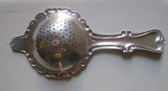 Hermoso Colador De Te Antiguo Baño De Plata 1