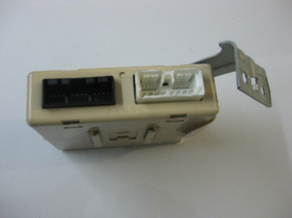 Nissan Sentra B15 - Modulo De Control 1