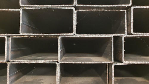 Caño Estructural Rectangular 30x50x2,5mm X 6mts Polimetal 1