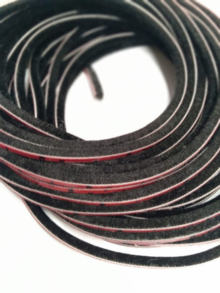 Escovinha  Adesiva De  Vedação 5x10 Preta 50 Metros 3m Vhb 0