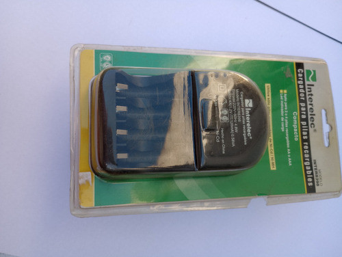 Cargador De 4  Pilas Recargables Aa O Aaa  220v  Led Indicad 1