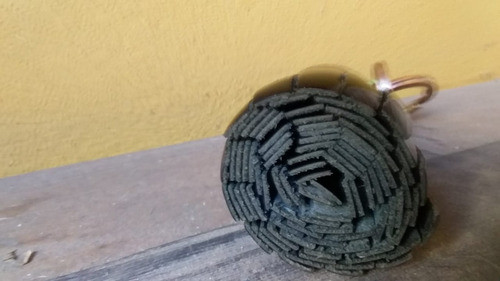 Llavero Negro Antiruido 0pilarsur 1