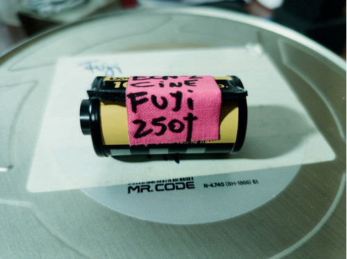 Rollo 35mm Fuji 250t No Eterna 0
