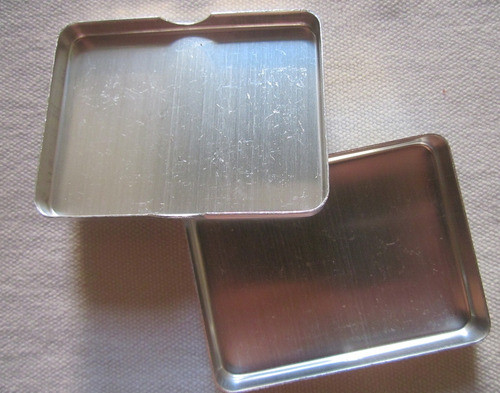 Antigua Caja Pequeña Aluminio Suizo 1