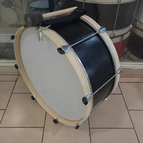 Bombo De 26  De Madera Con Mazo Y Correa 1