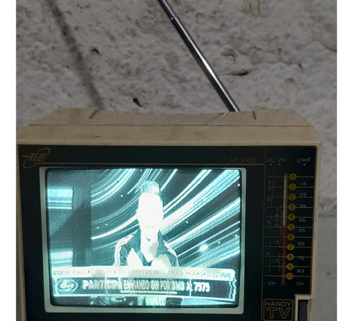 Antiguo Vintage Tv Byn Portatil 9'' Handy Tv 15x15x15cm 1