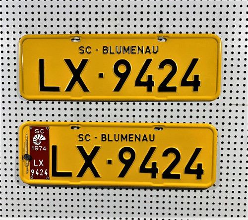 Par De Placas Amarelas Personalizadas Com Plaqueta E Lacre 0