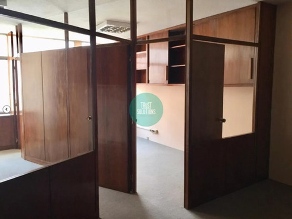 Alquiler C.vieja Oficina 25 De Mayo E Ituzaingo 1