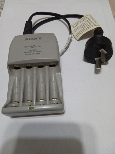 Cargador De Batería Sony Baterías Aa Y Aaa  Pa 4 Baterías 0