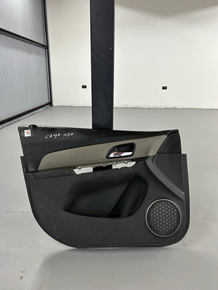 Tapizado De Puerta Delantero Izquierdo Chevrolet Cruze 10-16 0