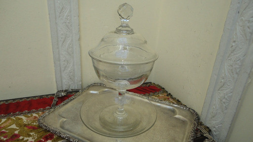 Fina Bombonera Antigua De Cristal Con Pie Y Plato Veala 1