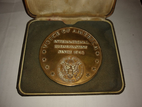 Antigua Medalla V.o.a. Voice Of America 1942, Única!! 1