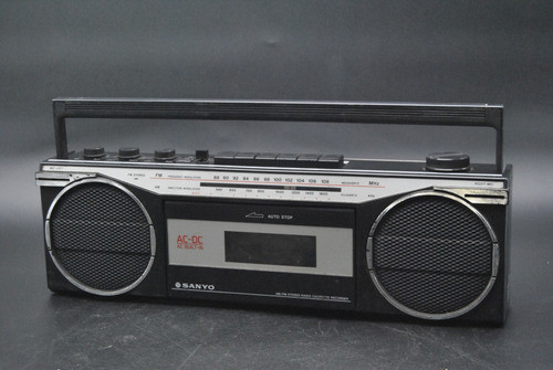 Antiguo Radio Grabador Sanyo Retro 1vinatage Viejo  Funciona 0