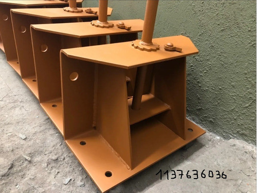Porta Auxilio Para Camión Llanta 10 Agujeros 1