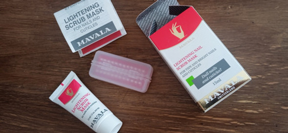 Mascarilla Exfoliante De Uñas Mavala 1