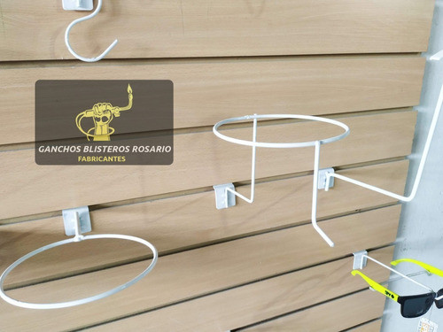 Perchero Inclinado 30cm 10 Unidades Exhibidor Ropa Para Panel Ranurado Interior Sta Fe 1