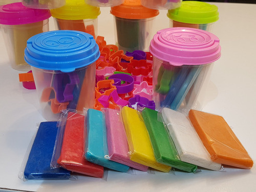 20 Baldes Xl Con 2 Masas Para Modelar + 1 Cortante + Sellos 1