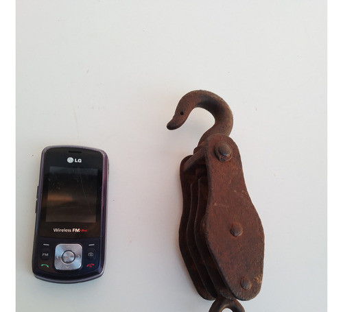 Antigua Roldana Aparejo Pasteca Hierro Pequeña Ver Leer 0