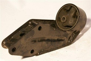 Soporte Del Izq Nissan Sentra B13 1990-2016 0