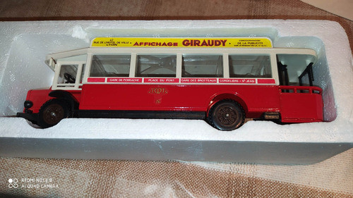 Bus Renault  Colección 16cm Solido Con Caja Escala 1 50 1