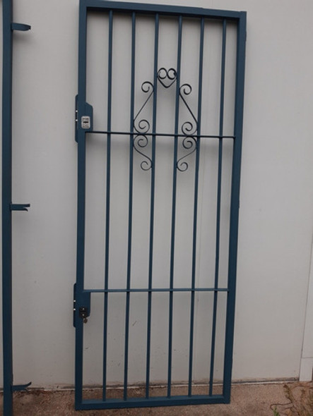 Puerta Reja Muy Fuerte,hierro 16,decorada,pronta Para Coloc. 1 Puerta Reja Muy Fuerte,hierro 16,decorada,pronta Para Coloc. 1