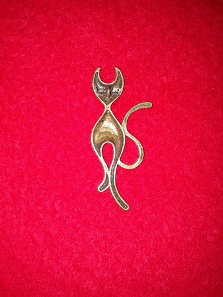 Metal Macico C Desenho De Uma Gata 1