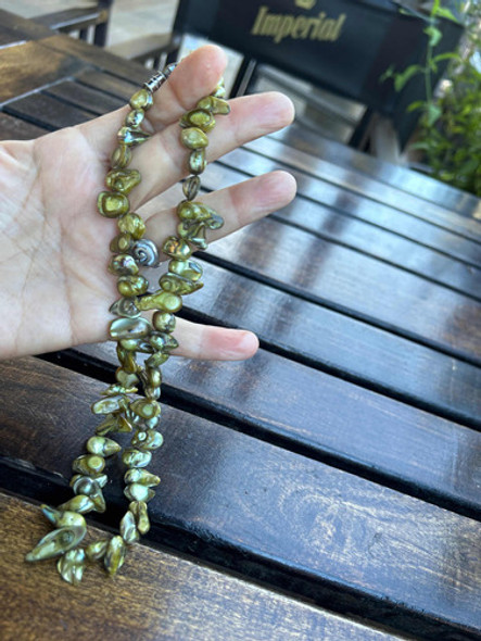 Collar Madreperla Tonalidad Verdosa 1