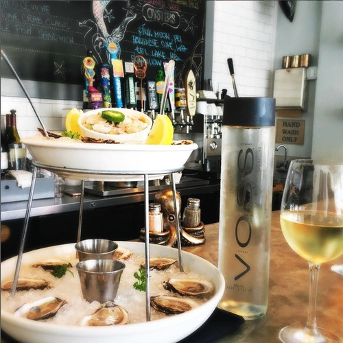 Kit C/ 6und Água Mineral Com Gás Norueguesa Voss 800ml 1