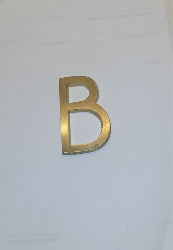 Letra B De Bronce Entrada 1