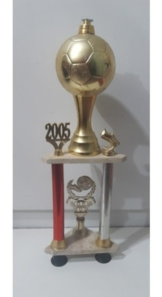Trofeo De Plastico De Fulbol 2005 Con Detalles**leer** 0