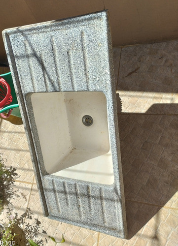 Mesa Con Bacha De Fibra De Vidrio  Para Lavadero 1