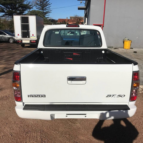 Cubre Caja Americano Duraliner Mazda Bt50 Con Borde 1