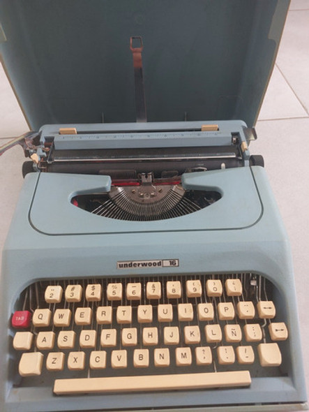 Máquina De Escribir Portátil Underwood 16 Para Revisar 1