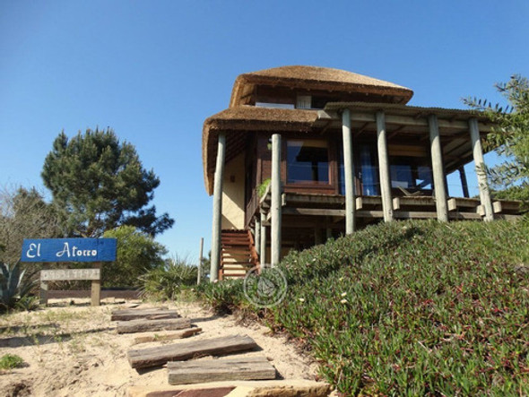 El Atorro En Punta Del Diablo 1