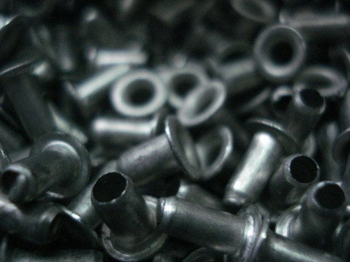 Remache Tubular  De Hierro 2mm X  7mm  Largo 1